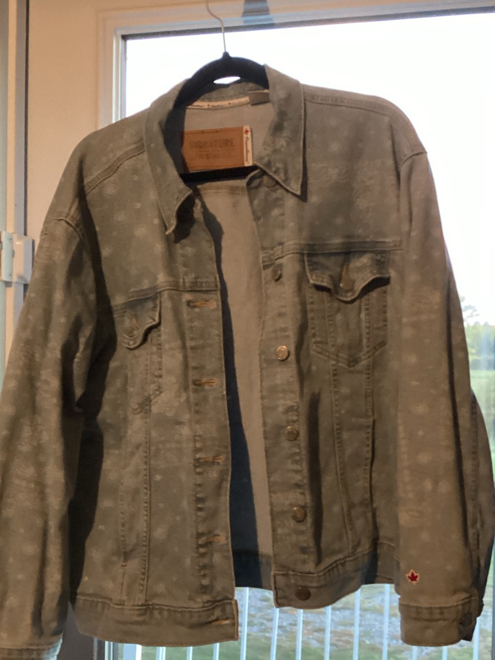 Levi’s Canadiana Denim Trucker Jacket - Light blue Wash ladies size xl